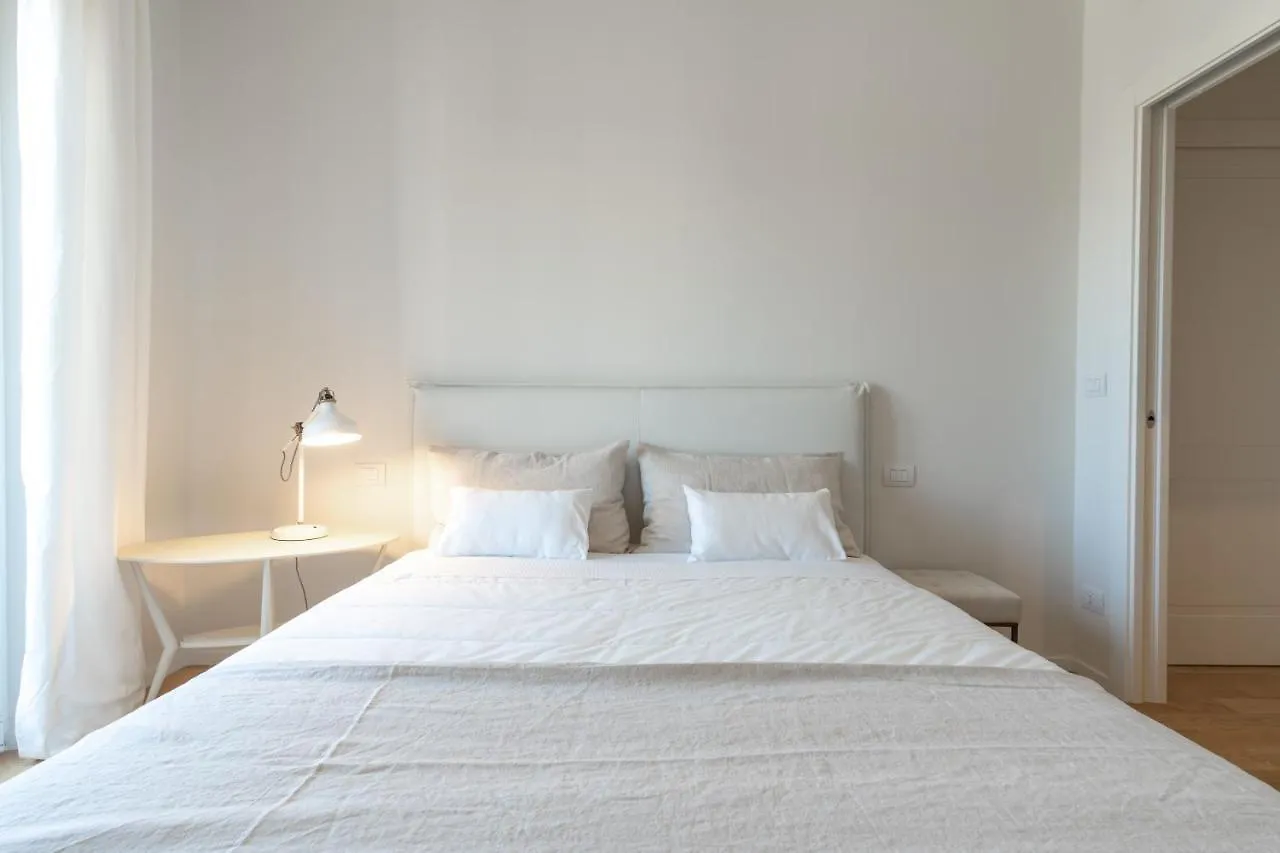 Argiro Luxury Apartment Bari 0*,